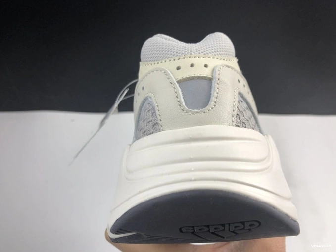 Adidas 700 Boost Yeezy Cream Cream GY7924 V2 0922